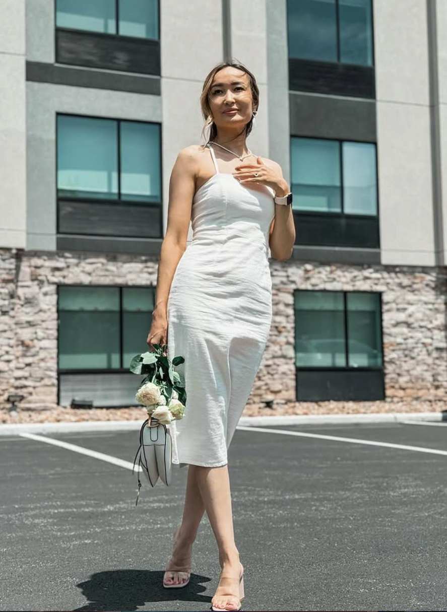 Portrait of a woman representing the Samal_Studio designer